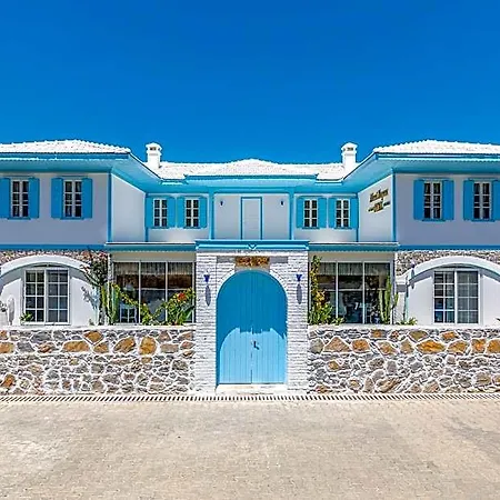Mavi Beyaz Butik 3* Datca