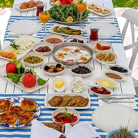 Mavi Beyaz Butik Ξενοδοχείο 3*
